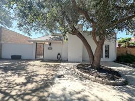 featured image of 2513 Noel Ave