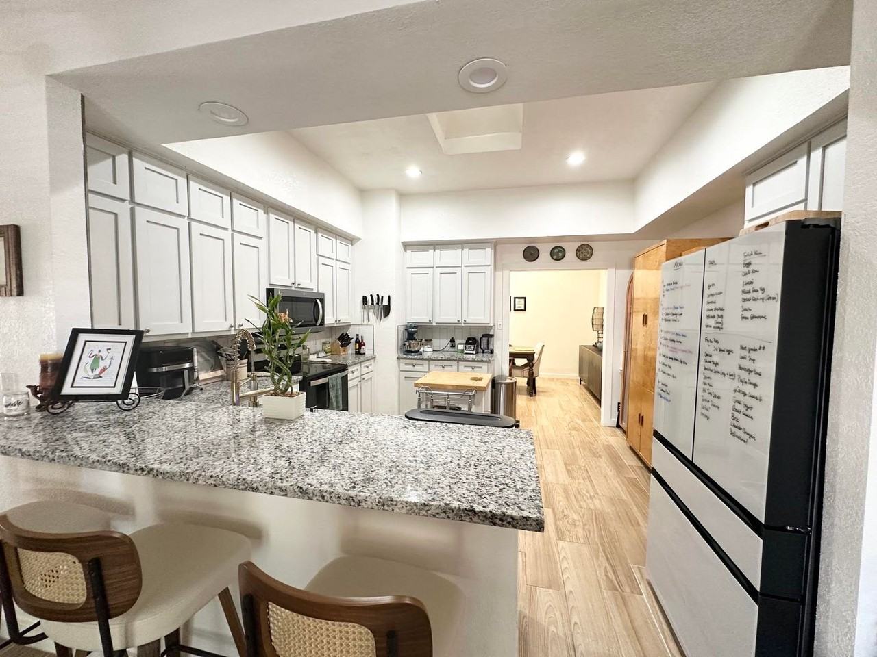 2513 Noel Ave - Photo 7 of 19
