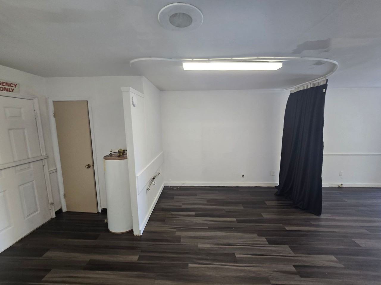 25225 25225 Harwell Dr. - Units E - Photo 4 of 8