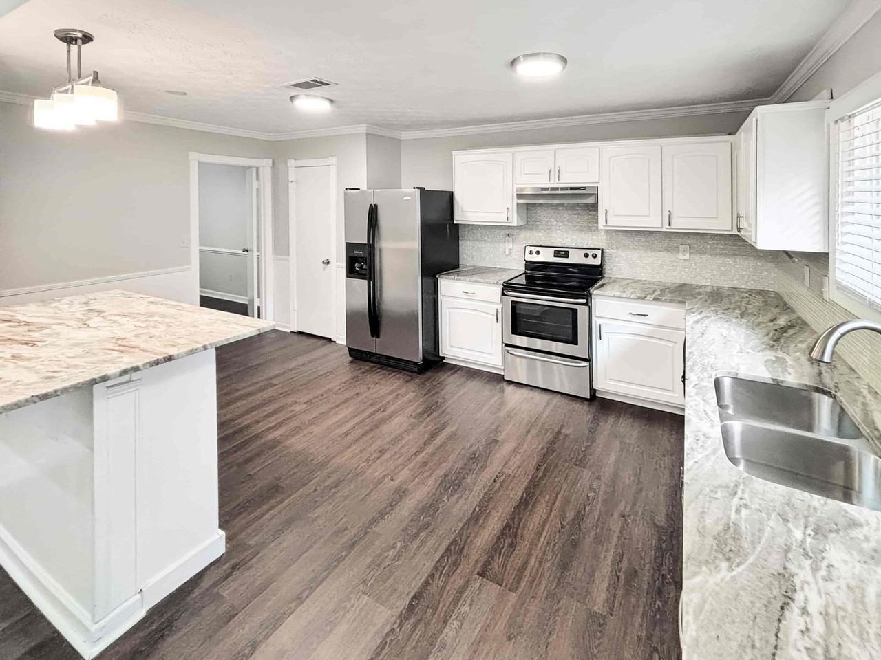1552 Blackwell Rd - Photo 6 of 26