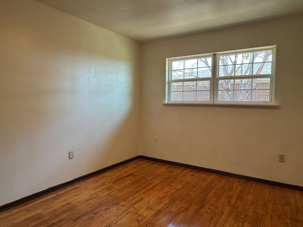 84 84 SW 45th - Photo 4 of 8