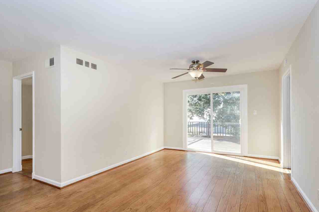 320 La Casa Ave - Photo 7 of 35