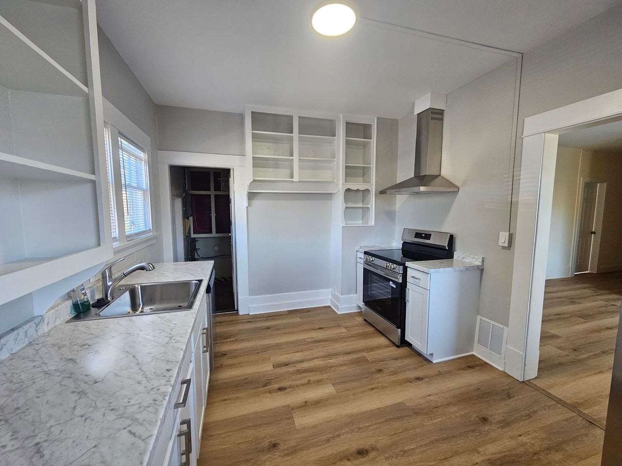 1513 12th St #1513 - Photo 2 of 13