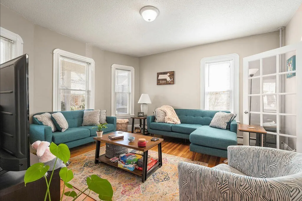 155 Spruce St - Photo 2 of 16