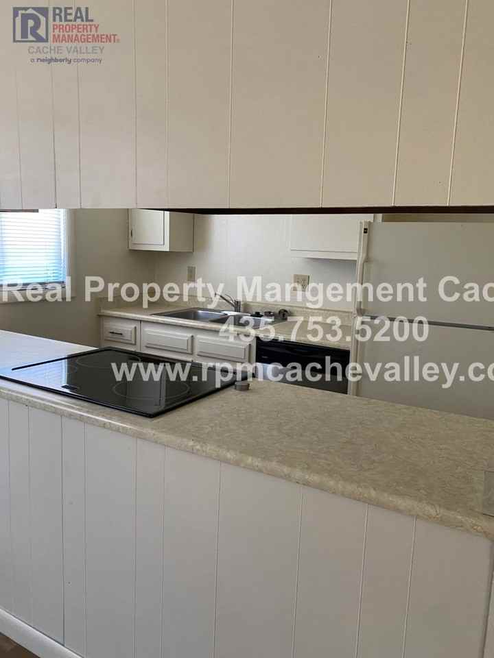 271 Riverbend Rd - Photo 6 of 11