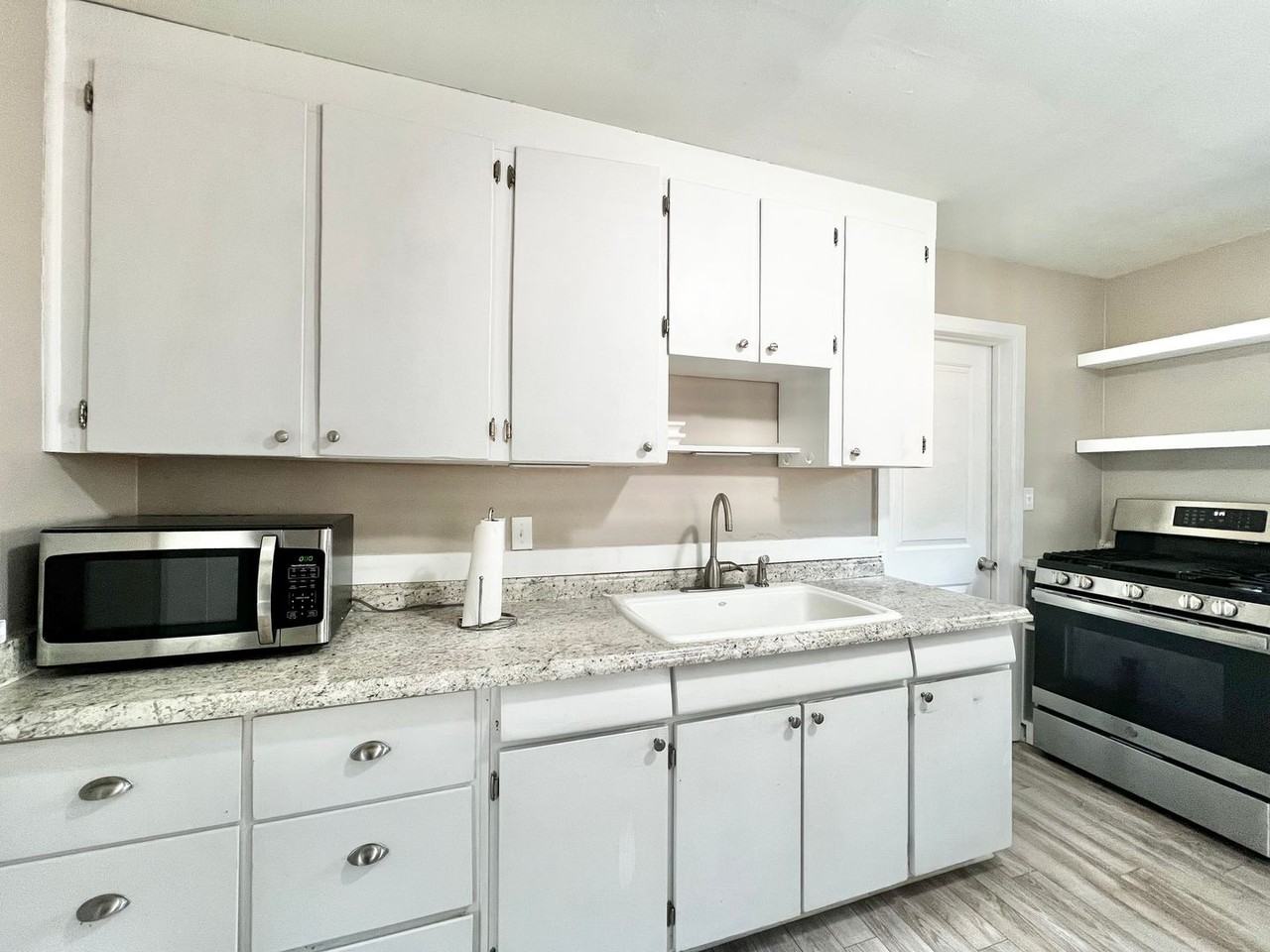 704 Welch Ave - Photo 6 of 15