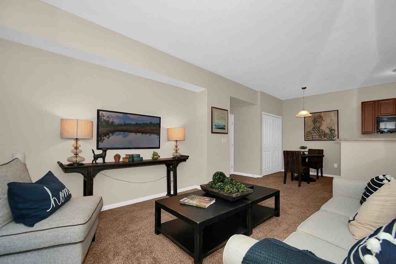 Crosspoint Apartments - Photo 6 of 10
