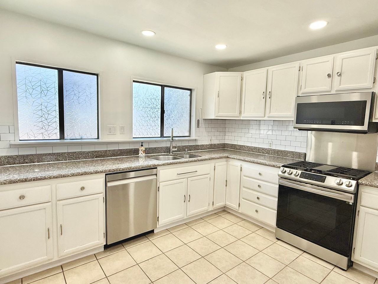 1478 172nd Ave - Photo 6 of 20