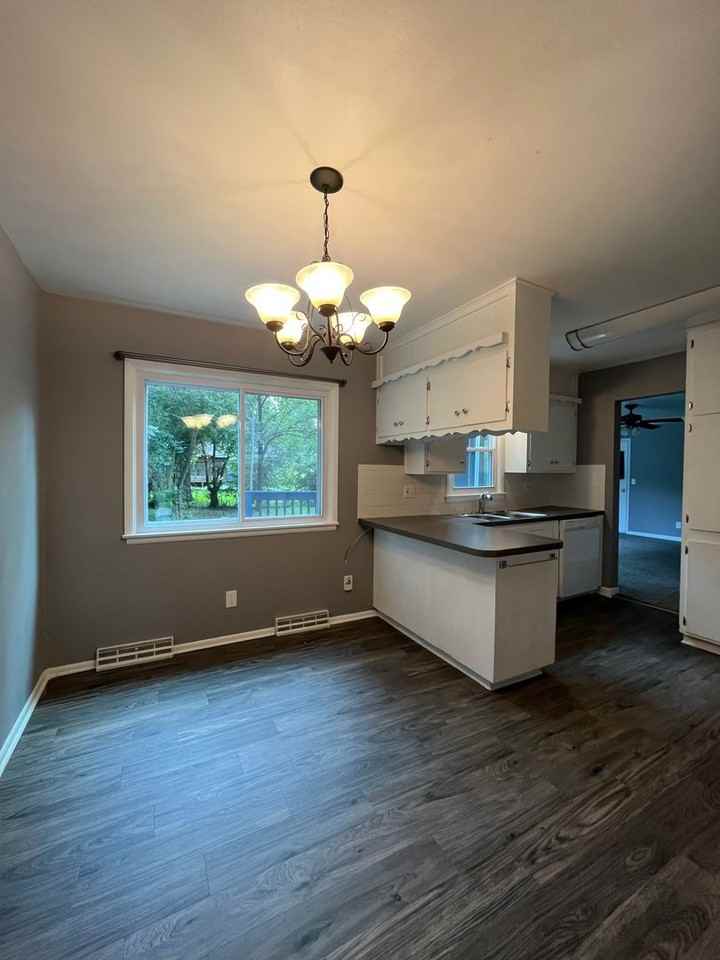 1103 E Willow Dr - Photo 4 of 15