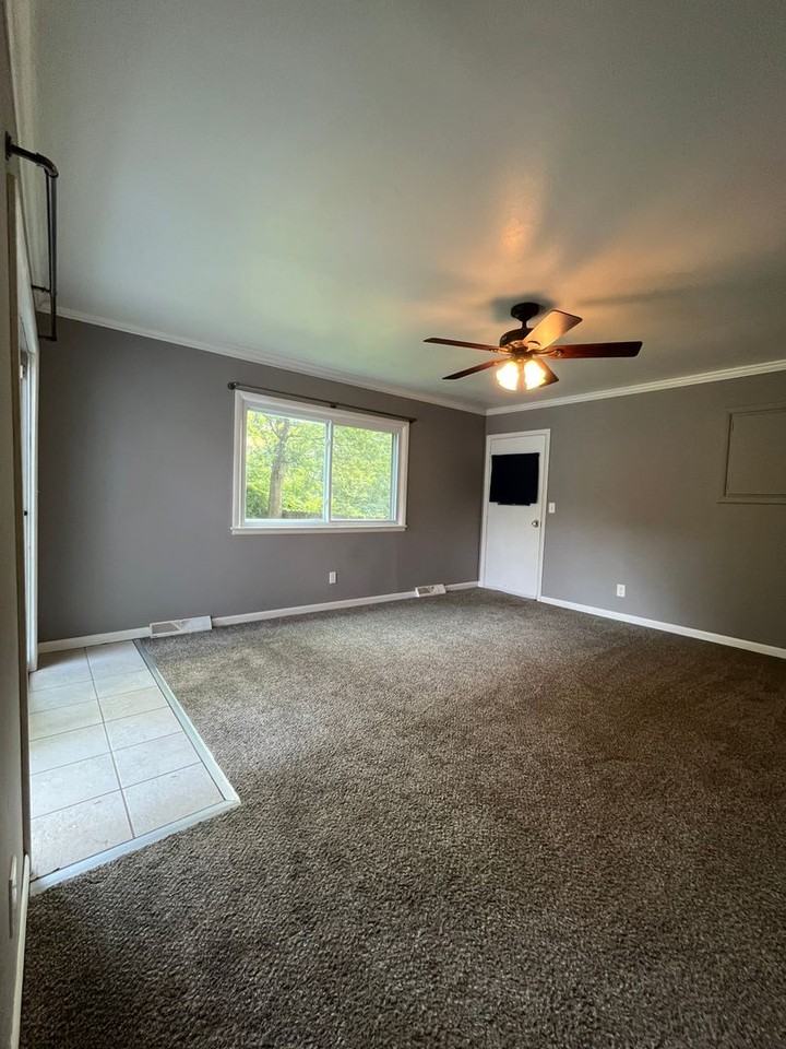 1103 E Willow Dr - Photo 7 of 15