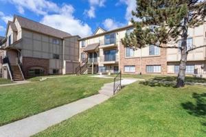 featured image of 2770 Pine Knoll Dr