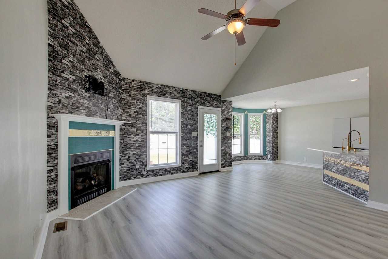 3660 S Naples Ct - Photo 2 of 22