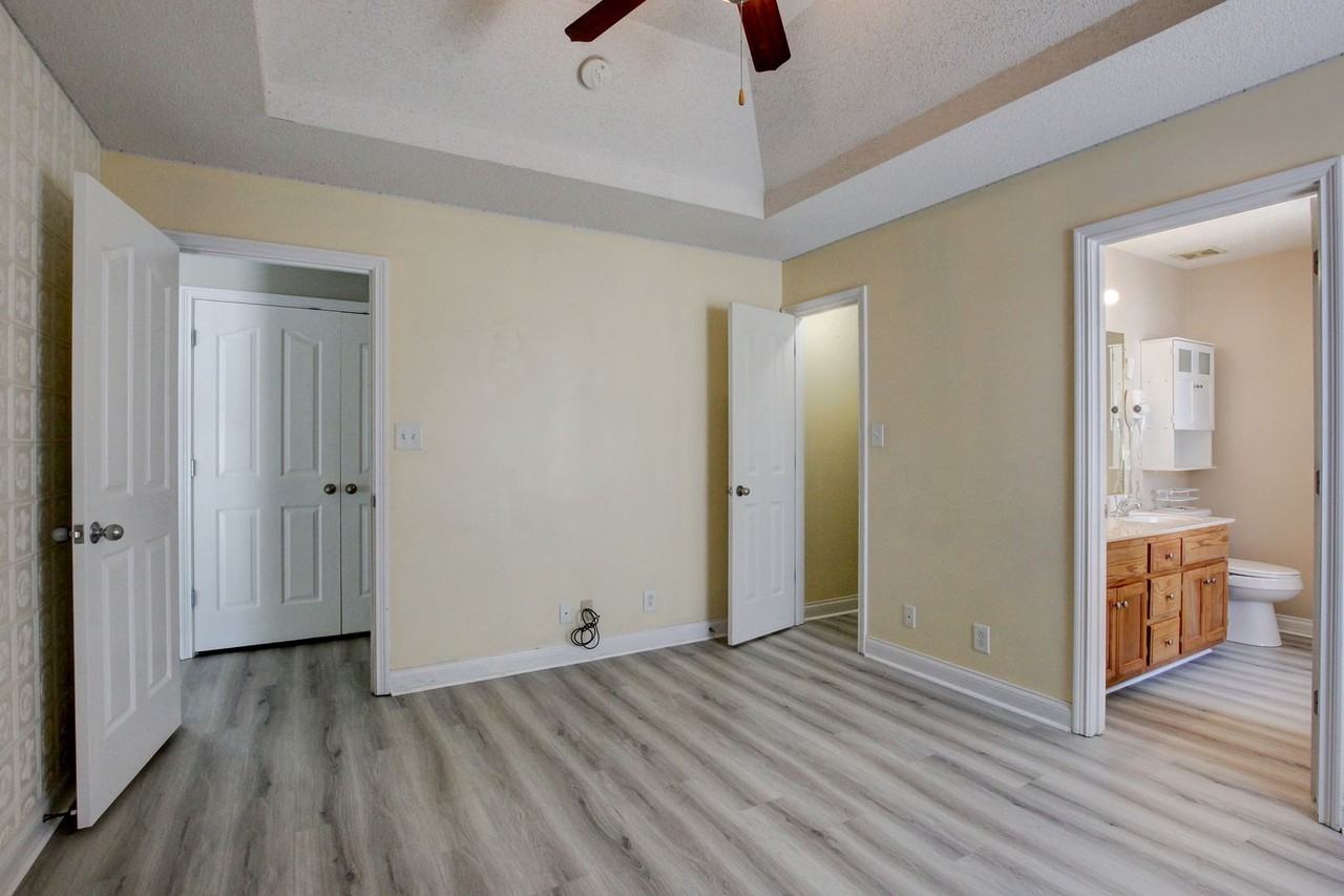 3660 S Naples Ct - Photo 7 of 22