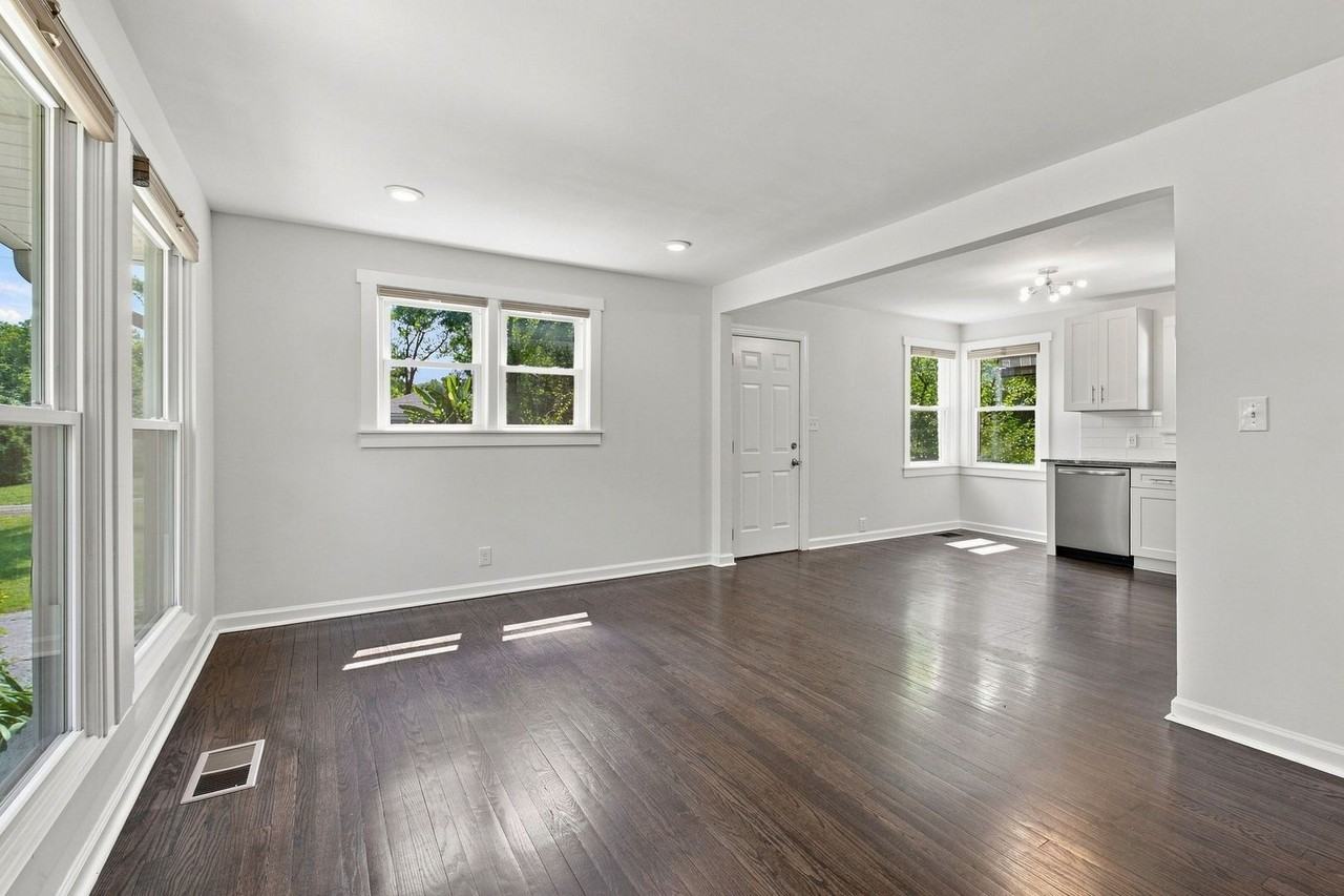 800 Oak St - Photo 6 of 24