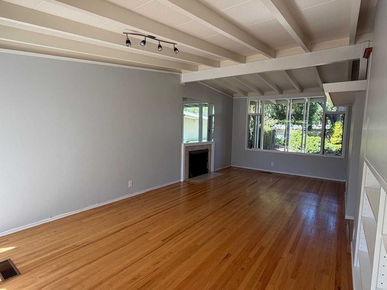 3630 Lupine Ave - Photo 4 of 29