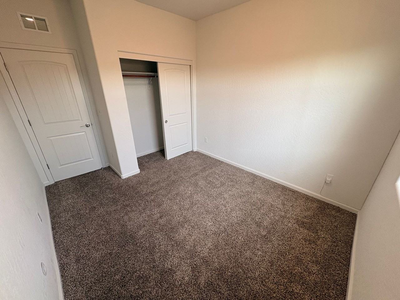 947 W Payson Ave - Photo 6 of 15