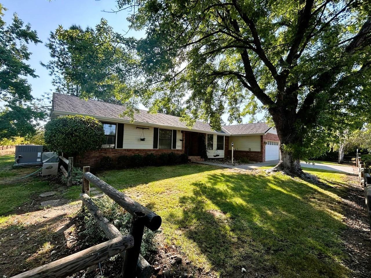 12334 Craig Ave - Photo 2 of 22