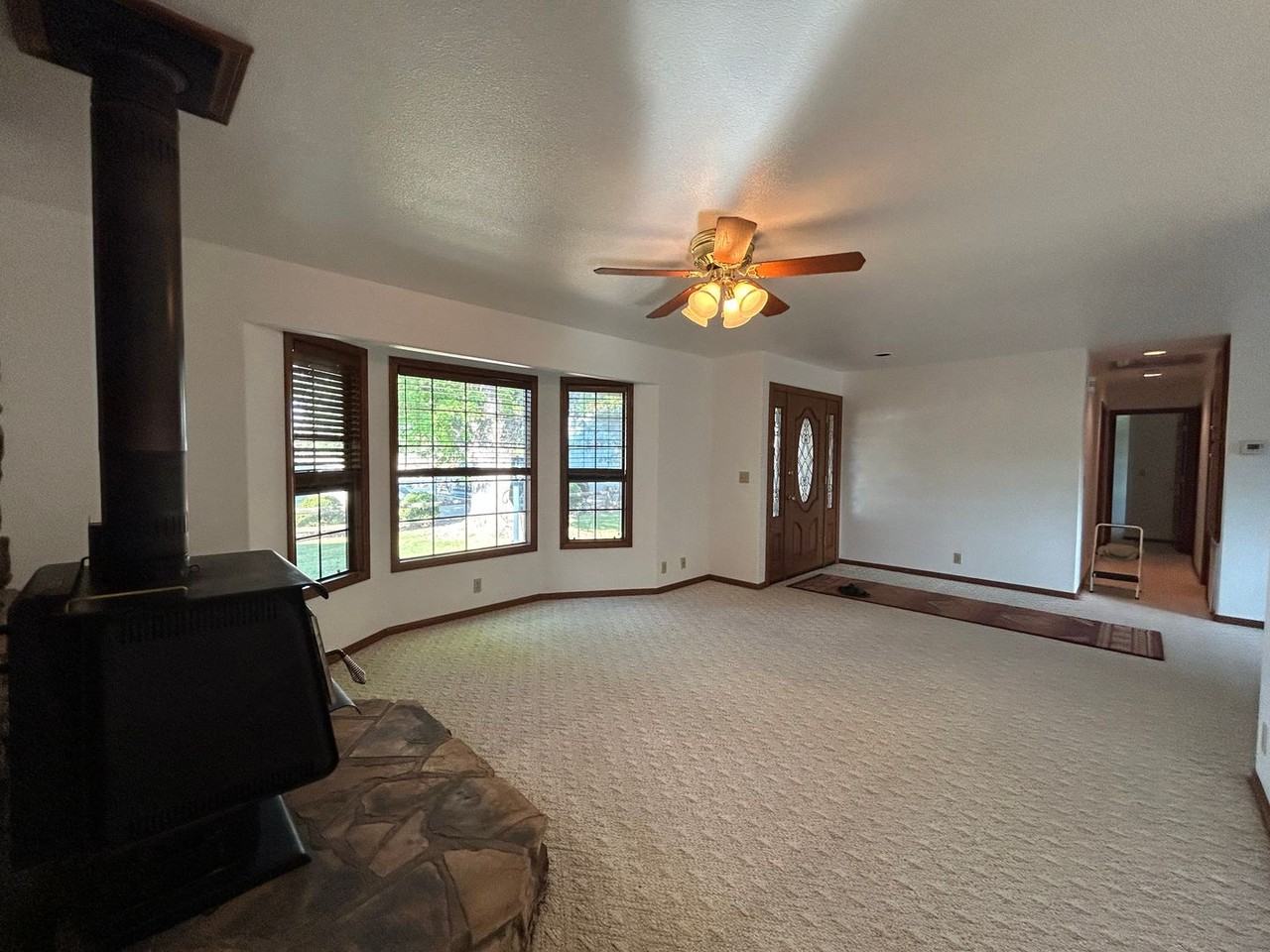 12334 Craig Ave - Photo 4 of 22
