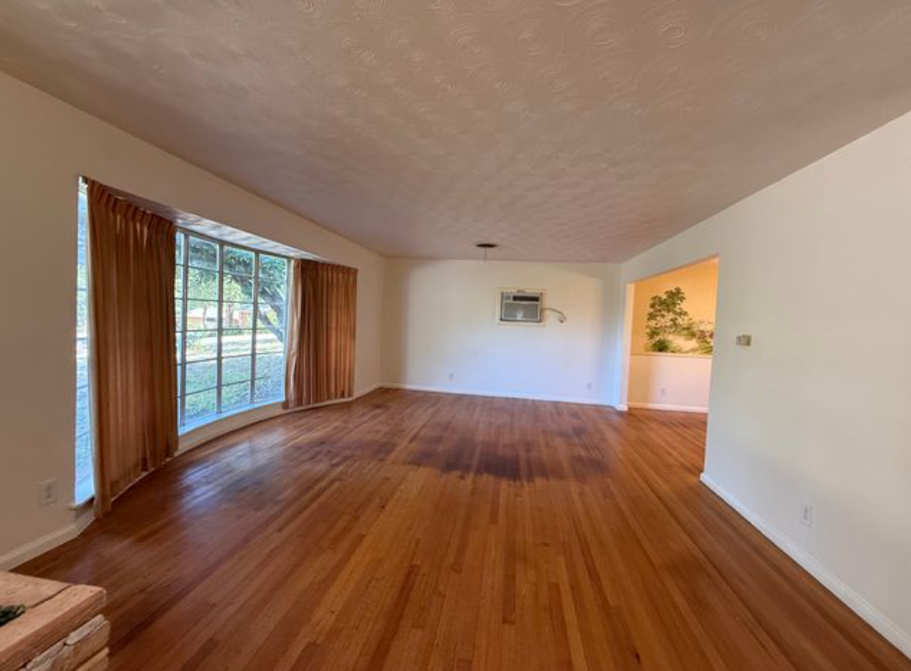 2834 Ava Ln - Photo 2 of 12