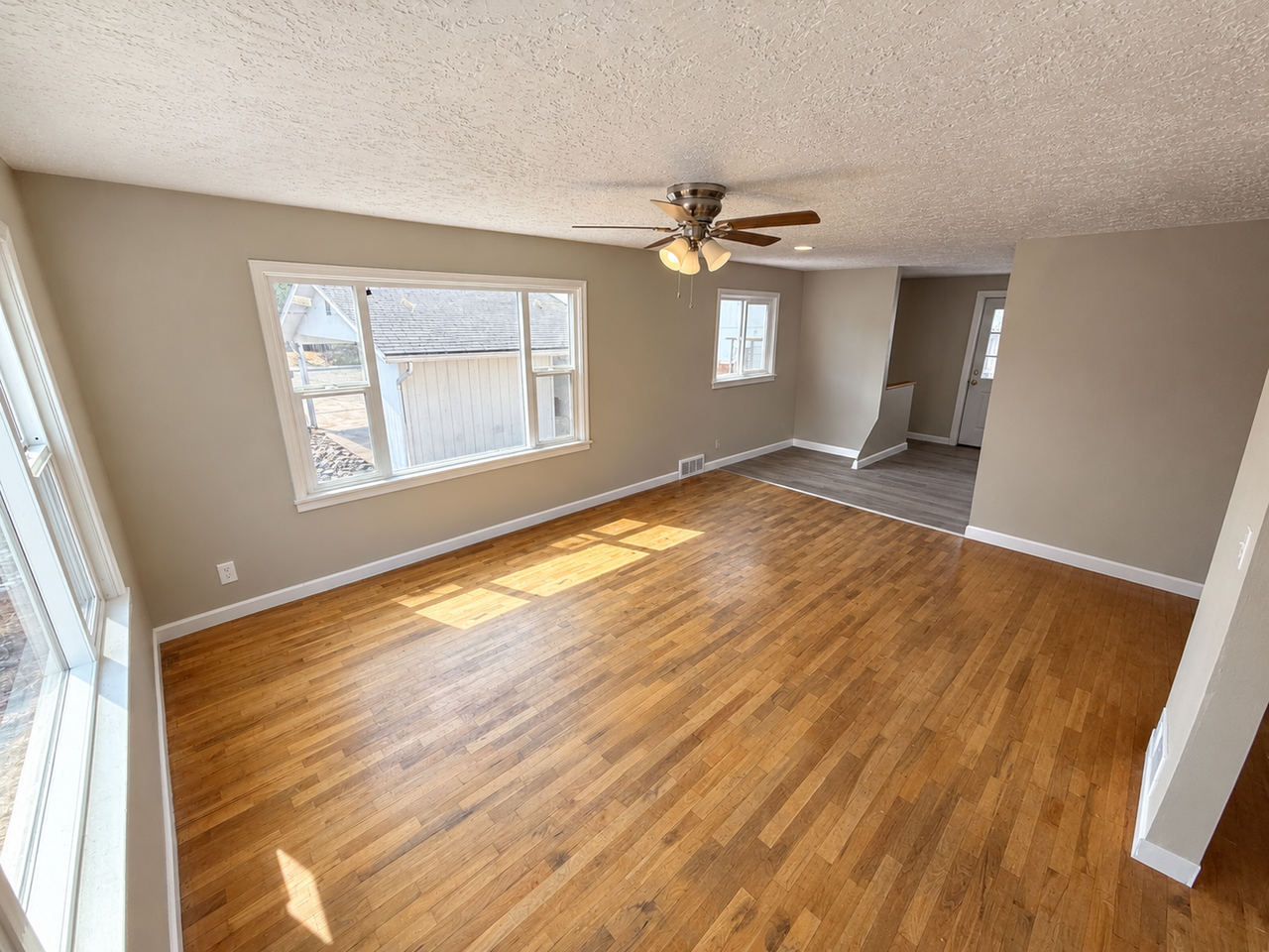 540 10th St #A - Photo 5 of 21