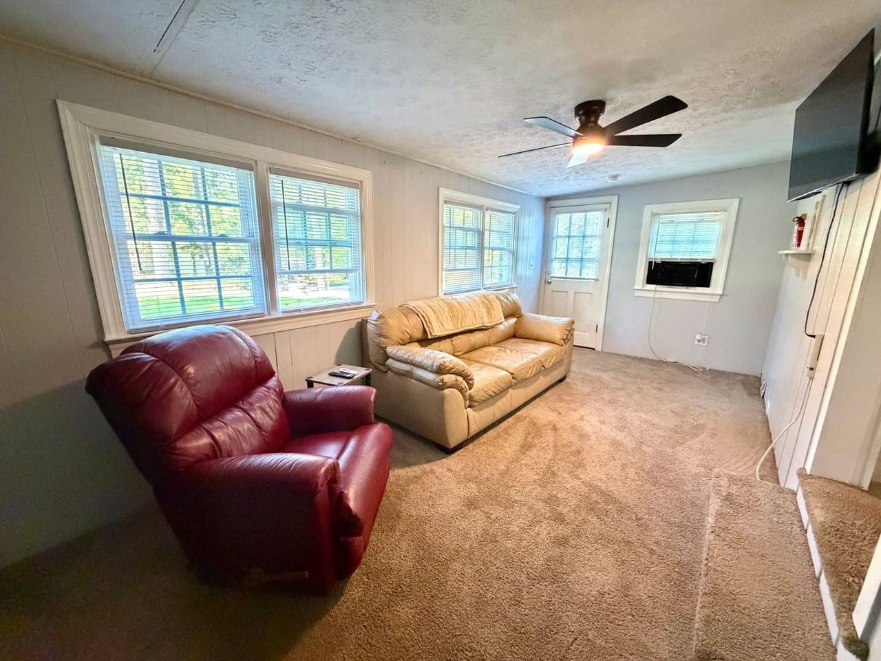 12 Martin Ln - Photo 2 of 12