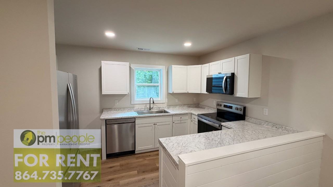 30 Broad Vista Blvd - Photo 3 of 32