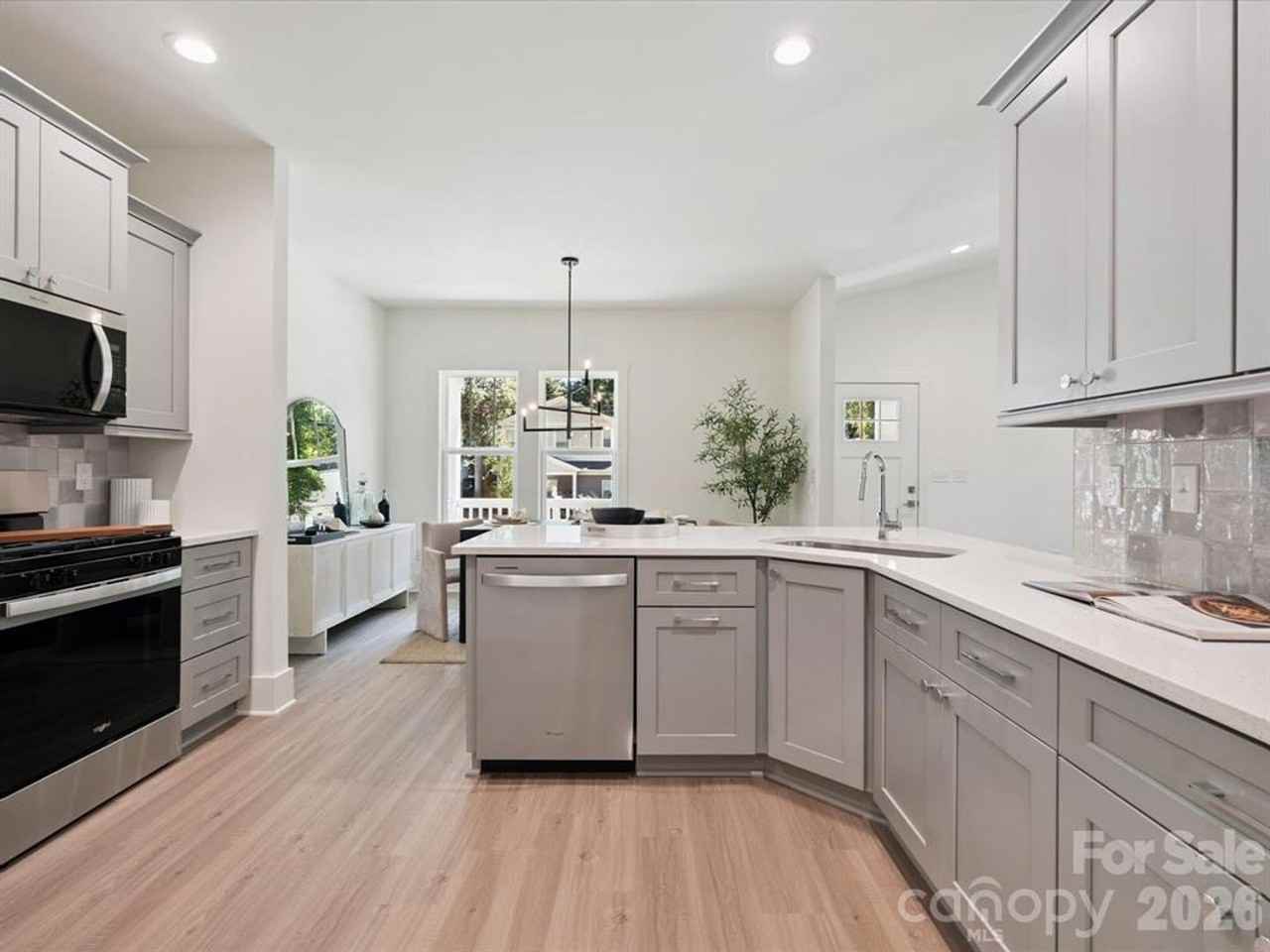4111 Rutgers Ave - Photo 4 of 26