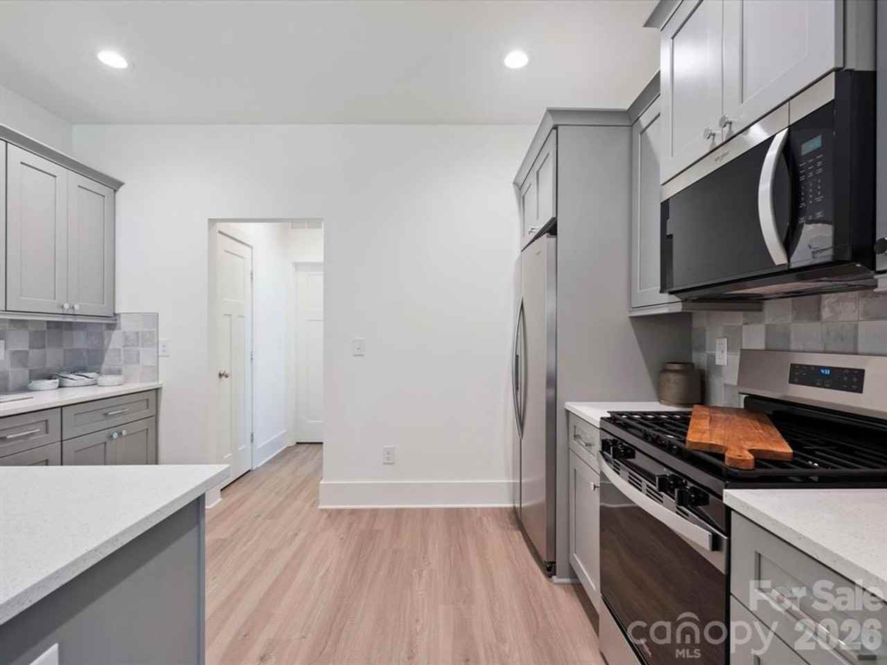 4111 Rutgers Ave - Photo 7 of 26