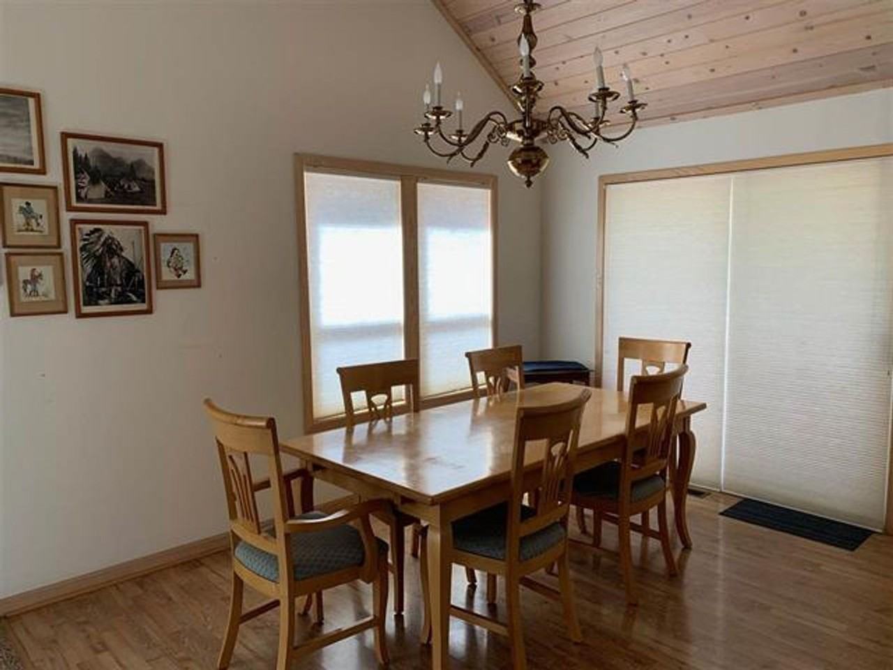 12464 Greenleaf Way - Photo 7 of 14