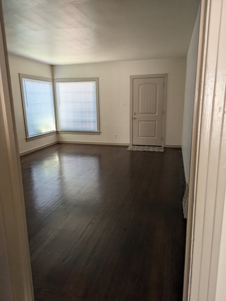 3057 17th St #3057 - Photo 2 of 12