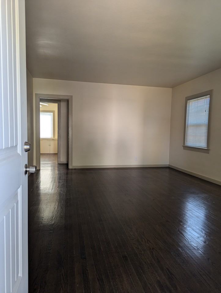 3057 17th St #3057 - Photo 3 of 12