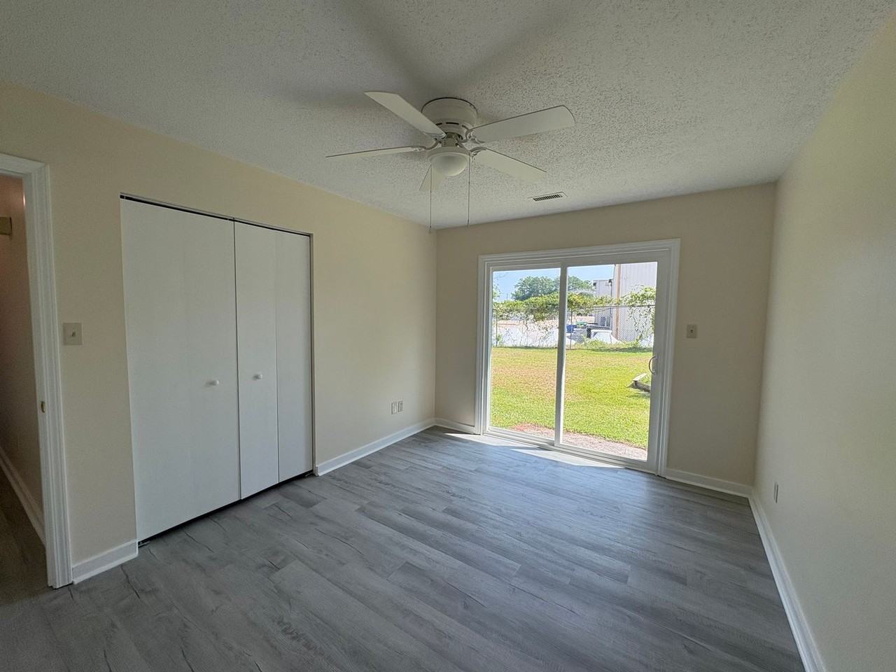 3706 Dovefield Ct - Photo 5 of 13