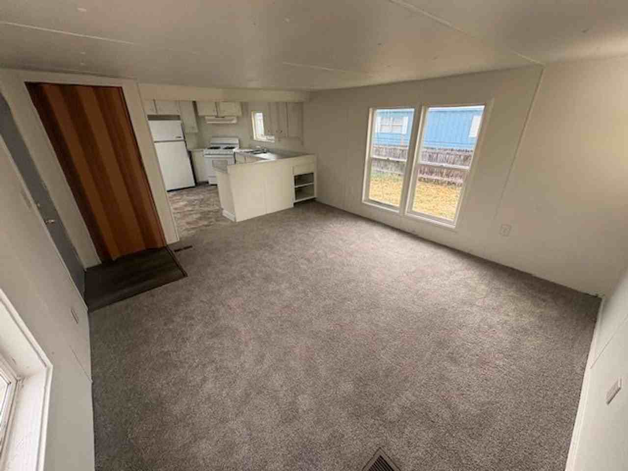 595 Chickadee Dr - Photo 3 of 20