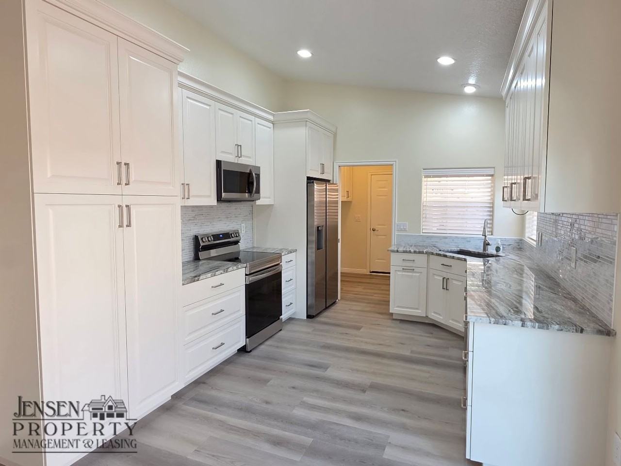 2055 E 180 South Cir - Photo 6 of 29