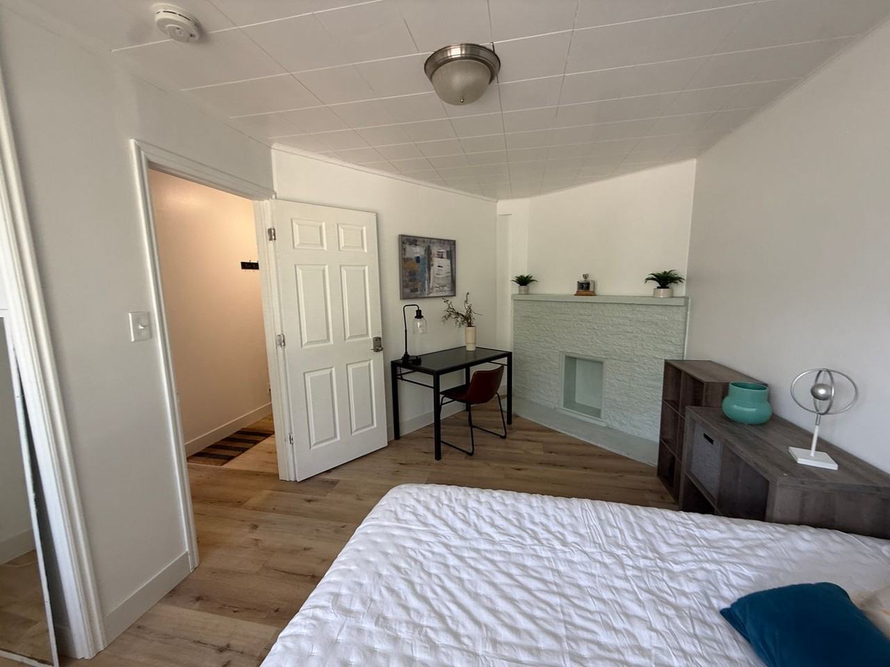 759 E 2nd Ave - Photo 7 of 23
