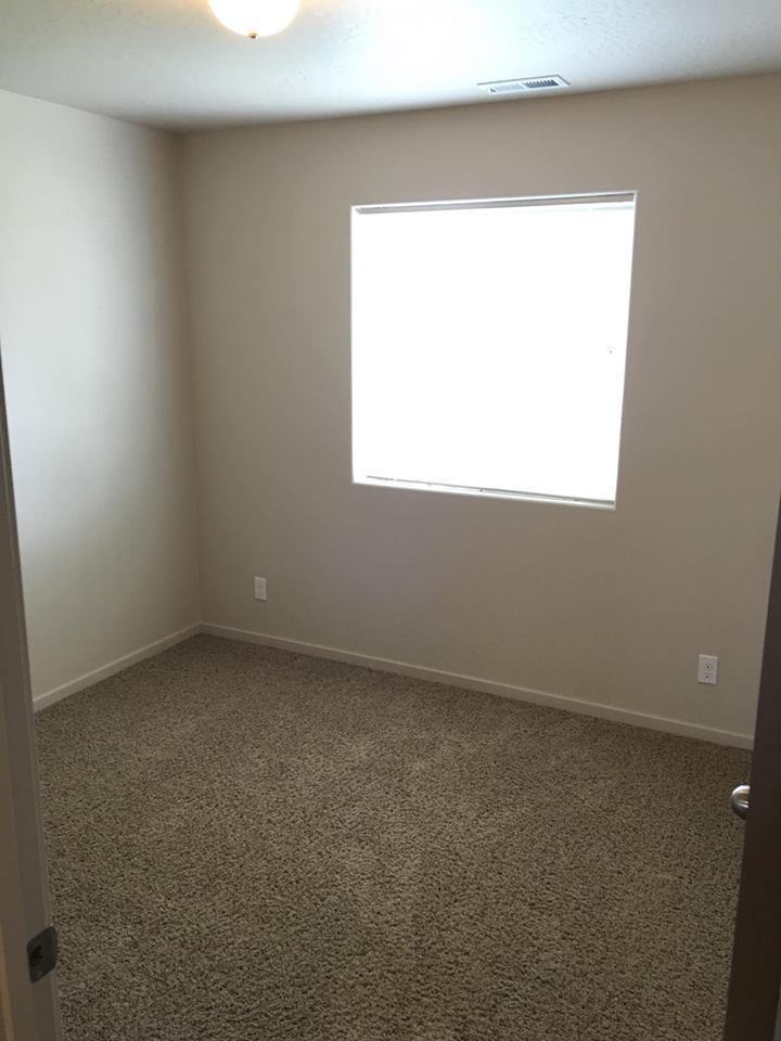 2743 N Glidden St - Photo 5 of 15