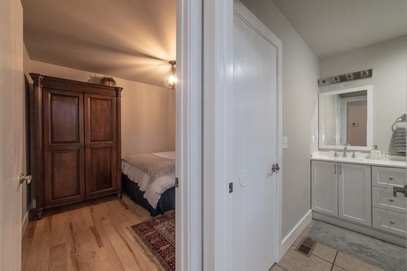 111 Nw Bond St - Photo 7 of 16