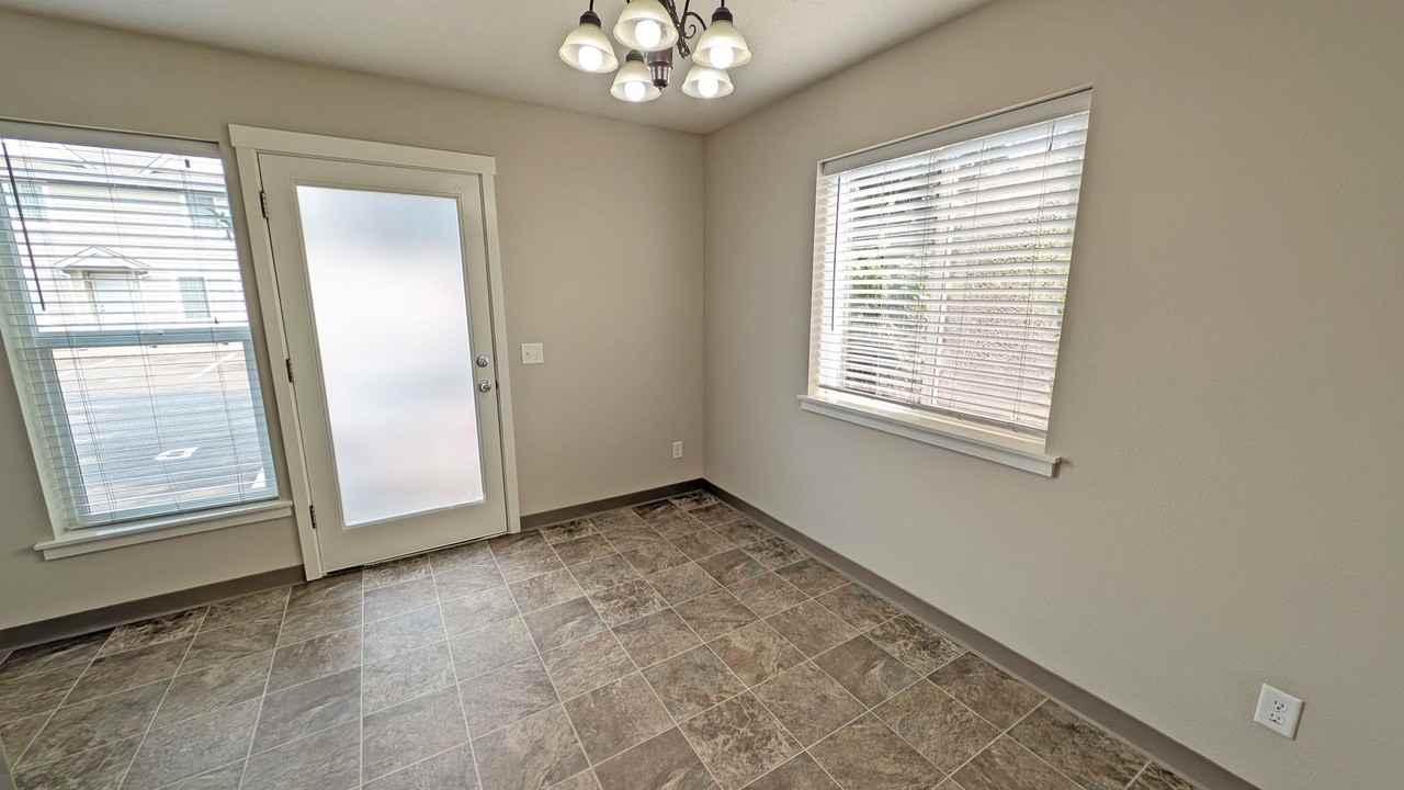 2825 Pacific Ave #I - Photo 7 of 16