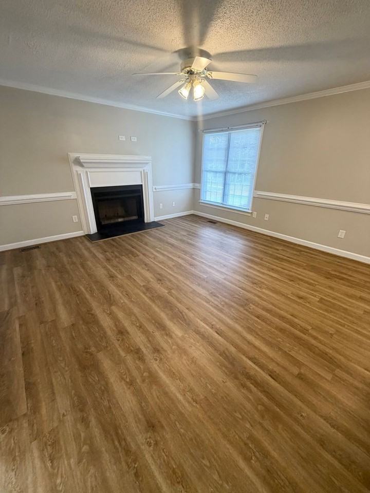 2421 Sexton Rd - Photo 6 of 37