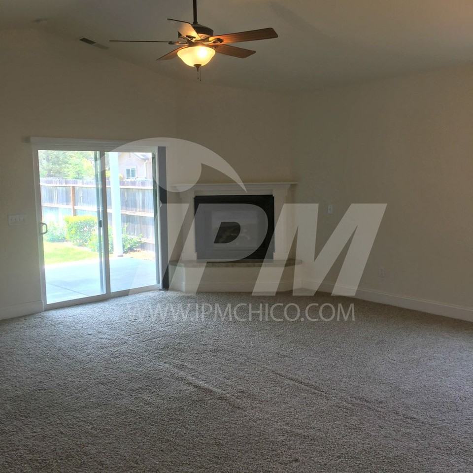 1271 Whitewood Way - Photo 2 of 15