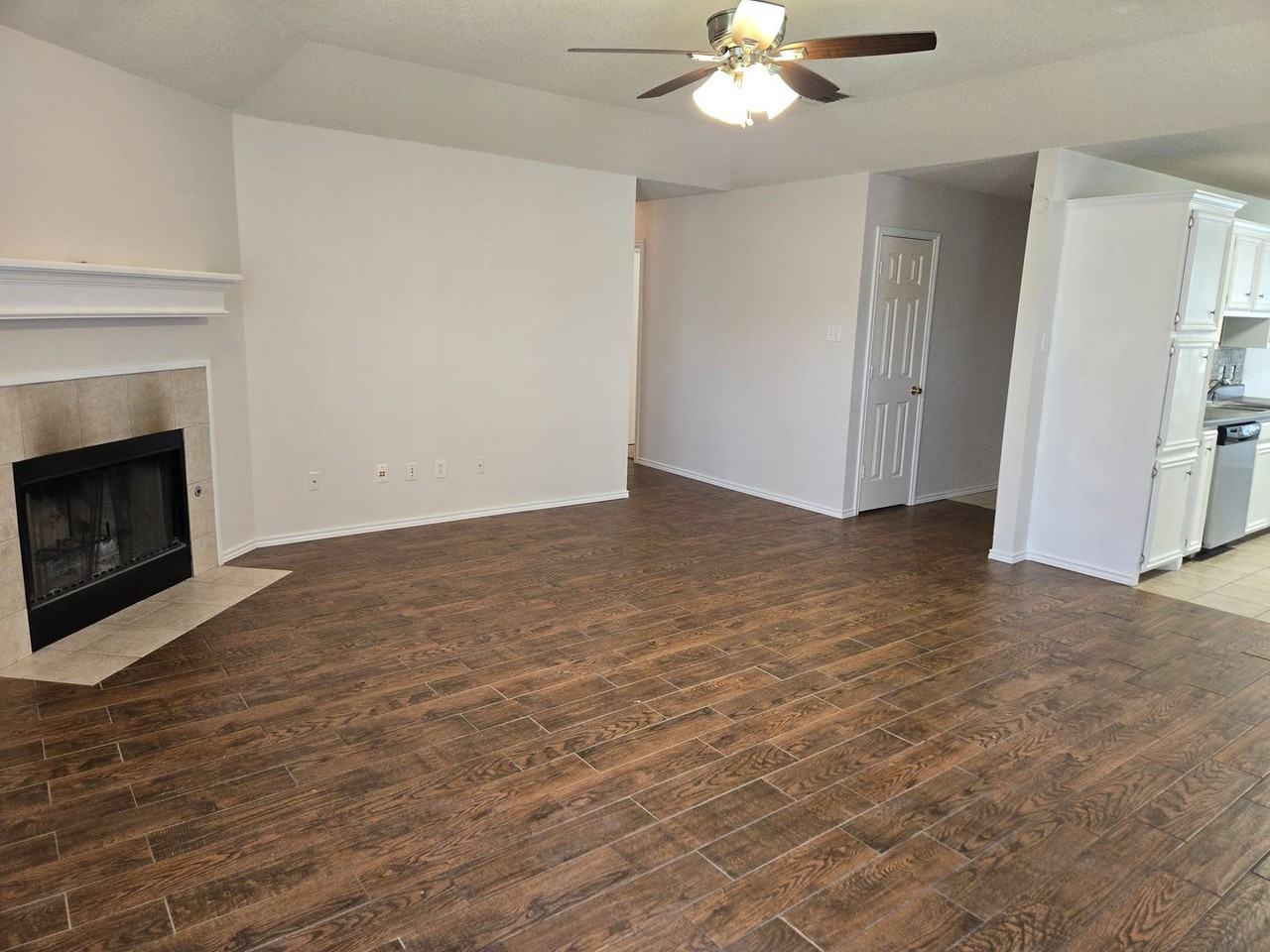 401 Justice Ave - Photo 4 of 24