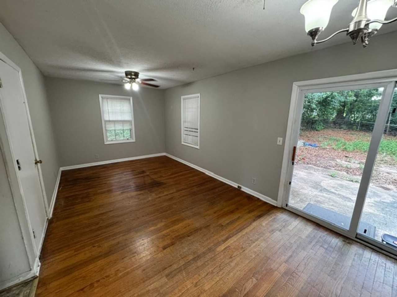 1444 Waccamaw Dr - Photo 5 of 19