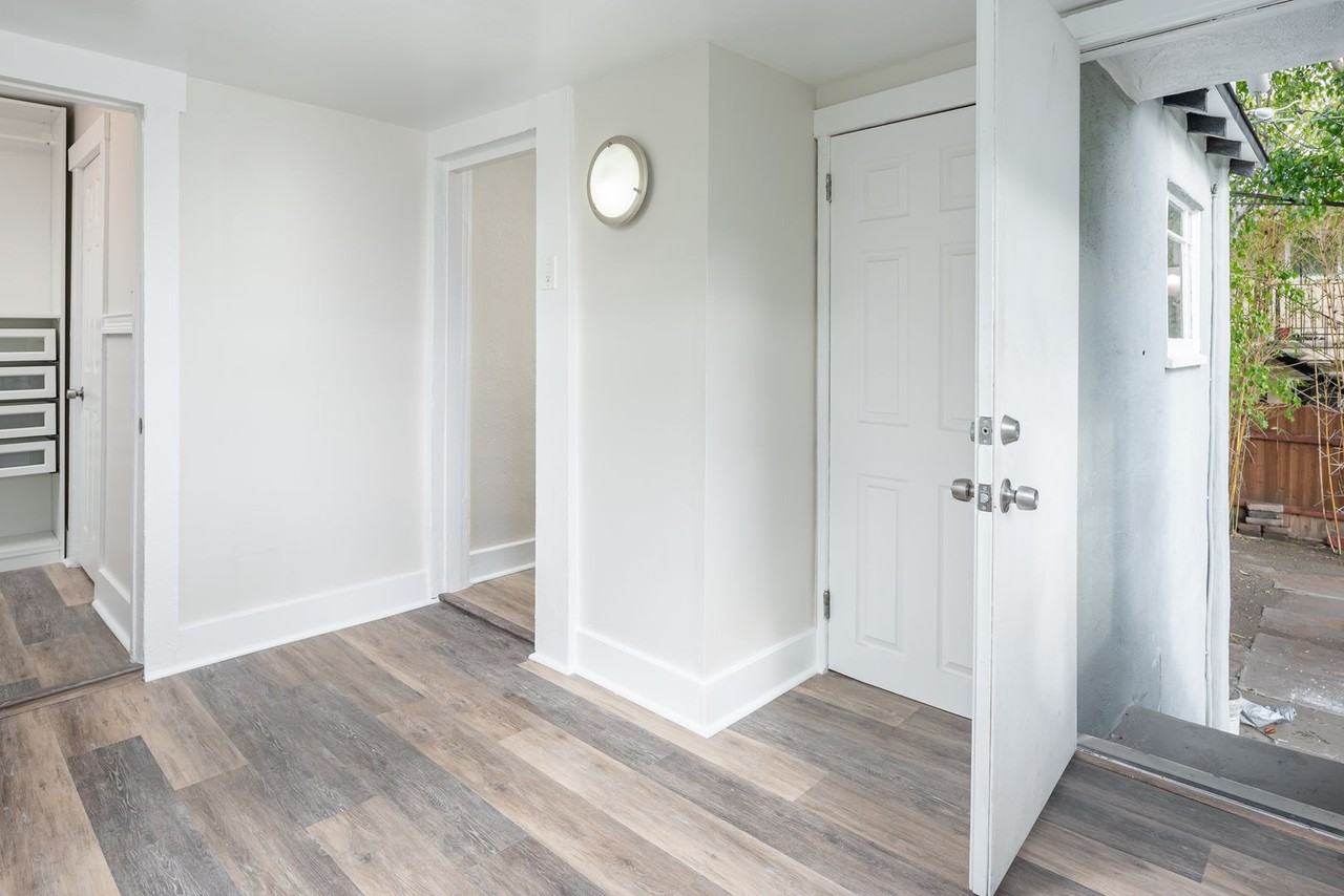 3031 Ivy St #2 - Photo 5 of 21