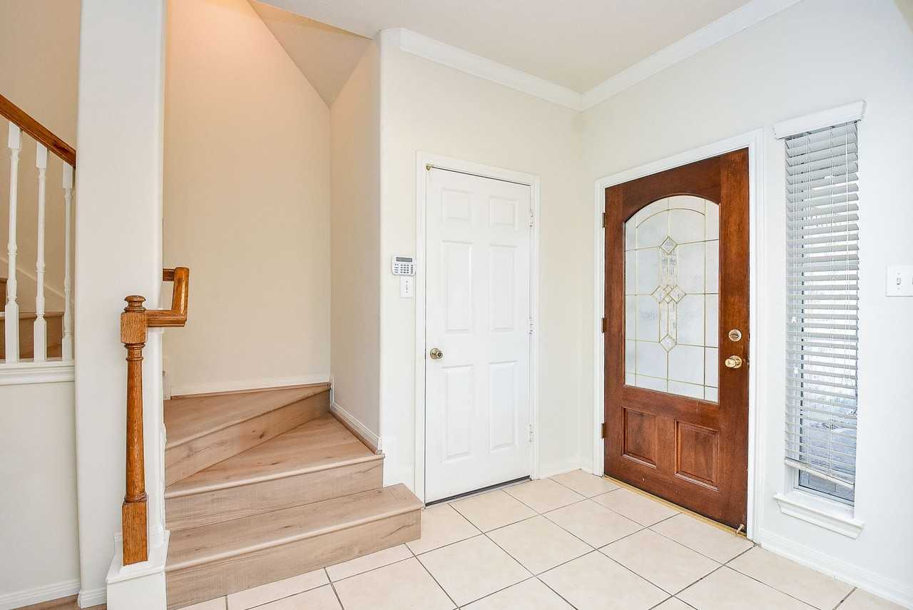 15119 Newfield Bridge Ln - Photo 4 of 50