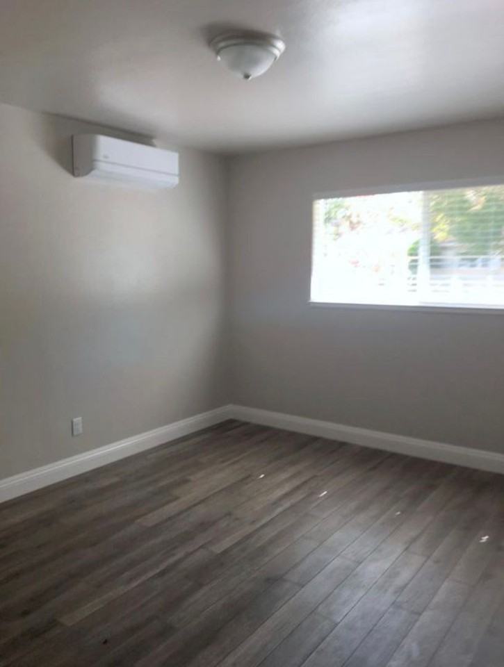 805 S Minnesota St - Photo 2 of 8