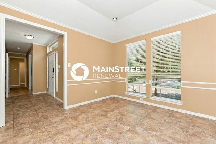 1107 Heather Cir - Photo 2 of 19
