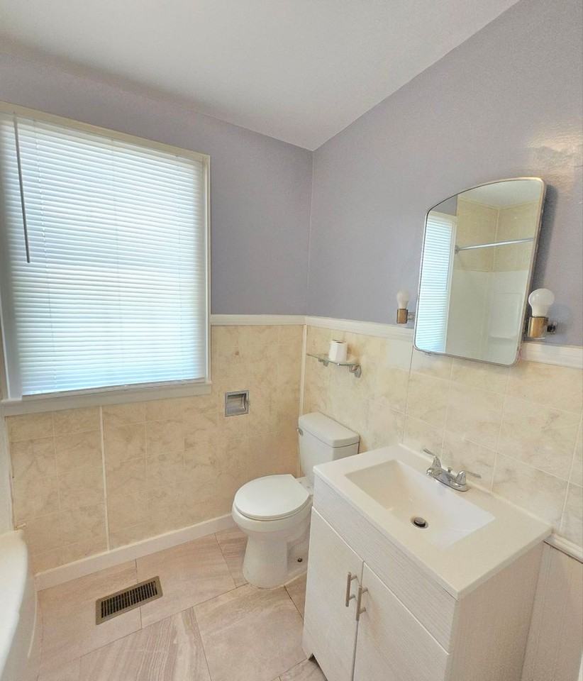 3212 Oakland Ave - Photo 6 of 7