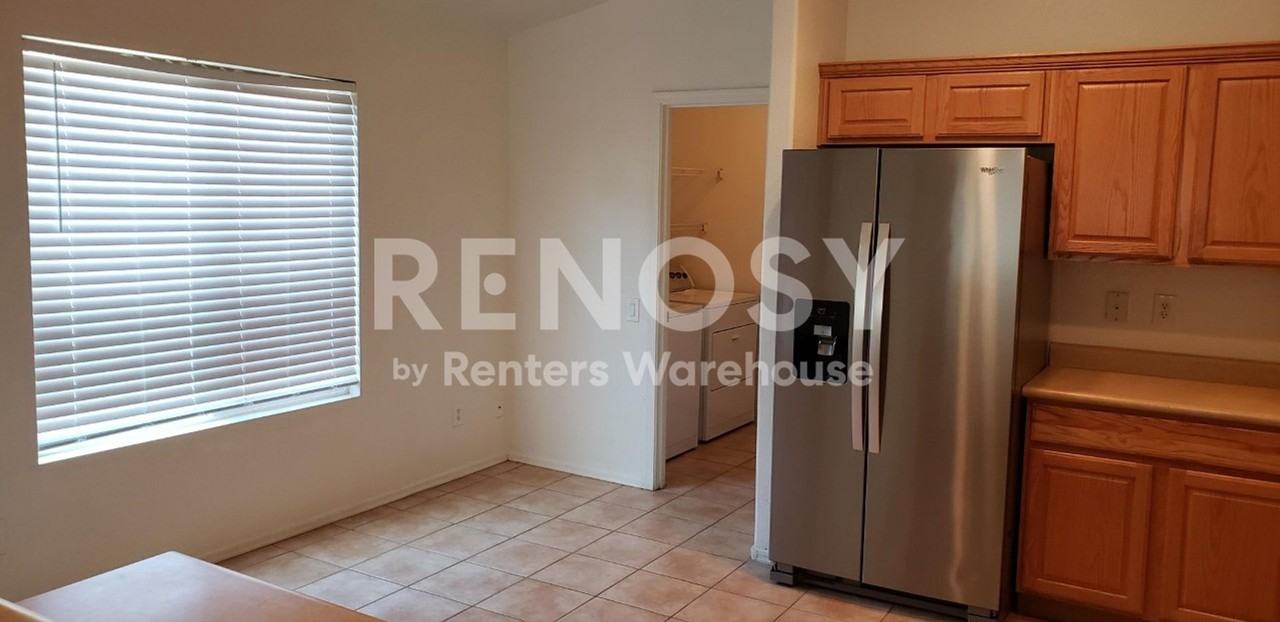 3113 N 130th Ave - Photo 5 of 10