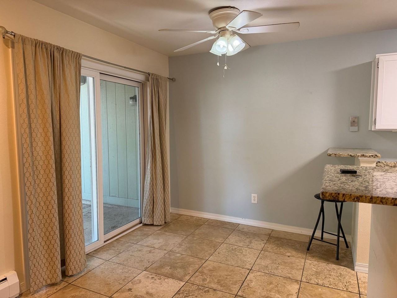 1114 Centaur Cir #A - Photo 5 of 19
