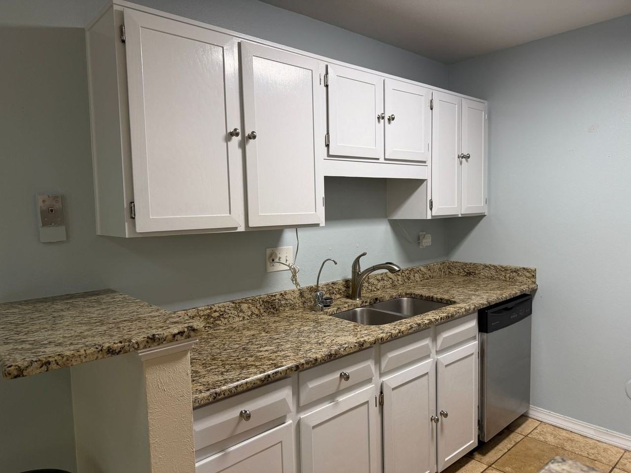 1114 Centaur Cir #A - Photo 6 of 19